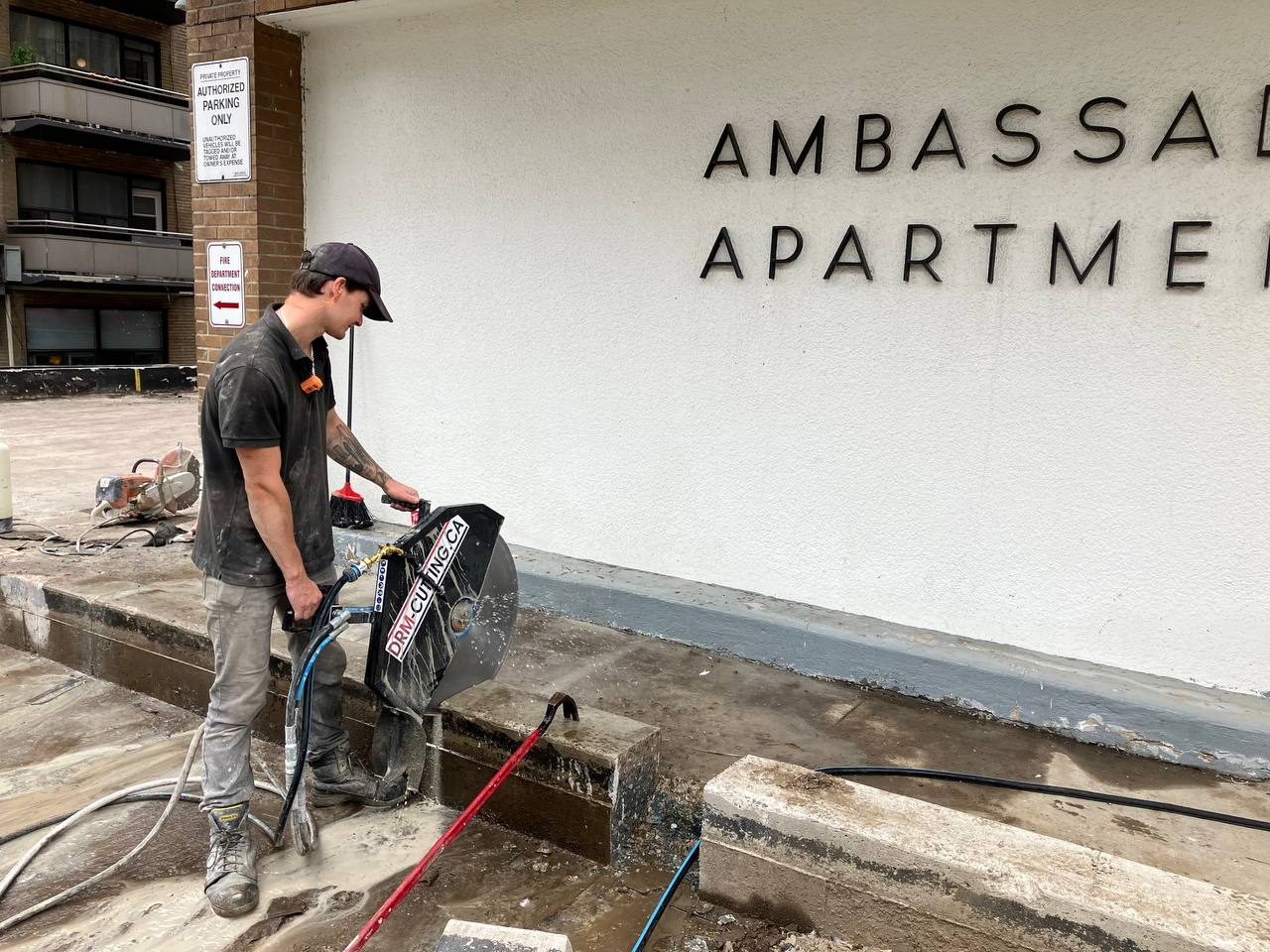 concrete saw cutting